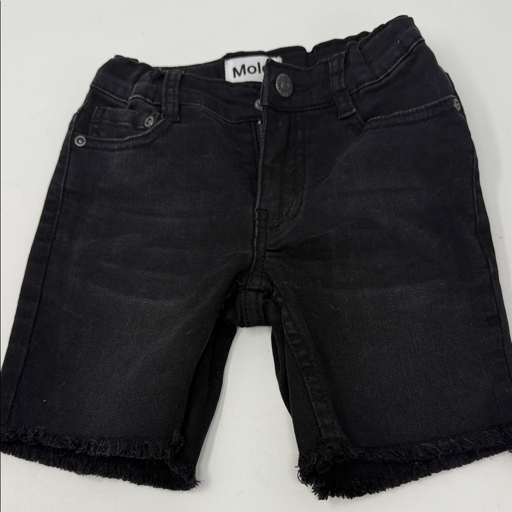 Molo Kid’s Black Frayed Hem Denim Shorts size 5T (110)